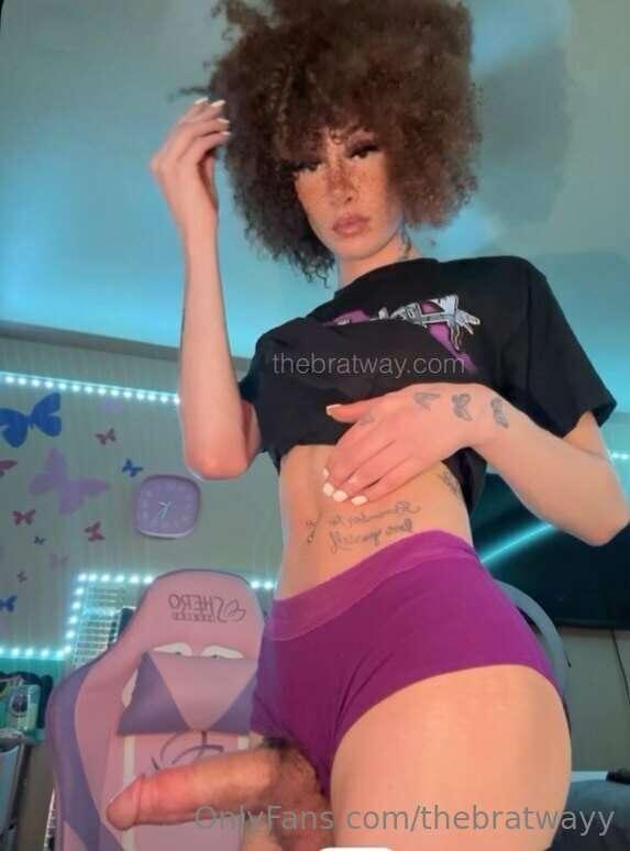 Wyd with her? 💜😍
