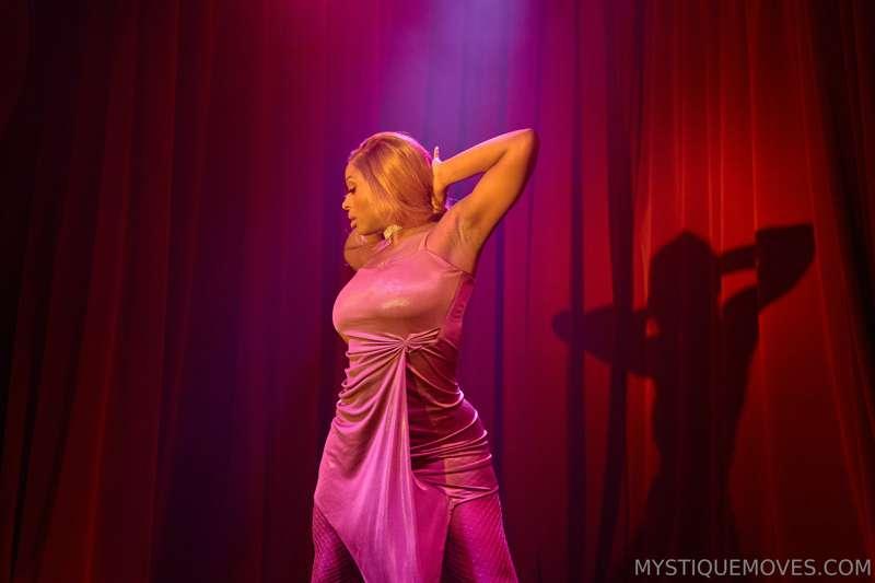 I be fine AF on stage. I hope one day you come see me perfor..