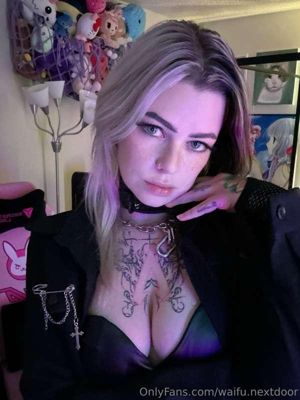 BLACK CANARY WANTS CUM INSIDE HER (with picture set)Black ca..