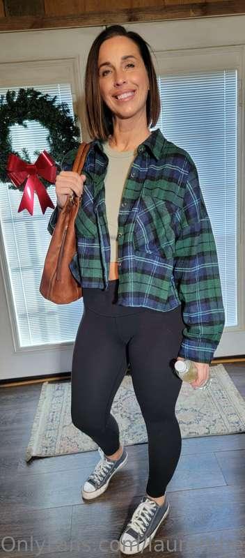 Outfit of the day! 

Headed to the gym,  then meeting an old..