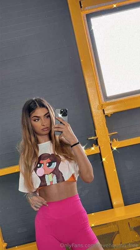 ravenquinn_free image #0