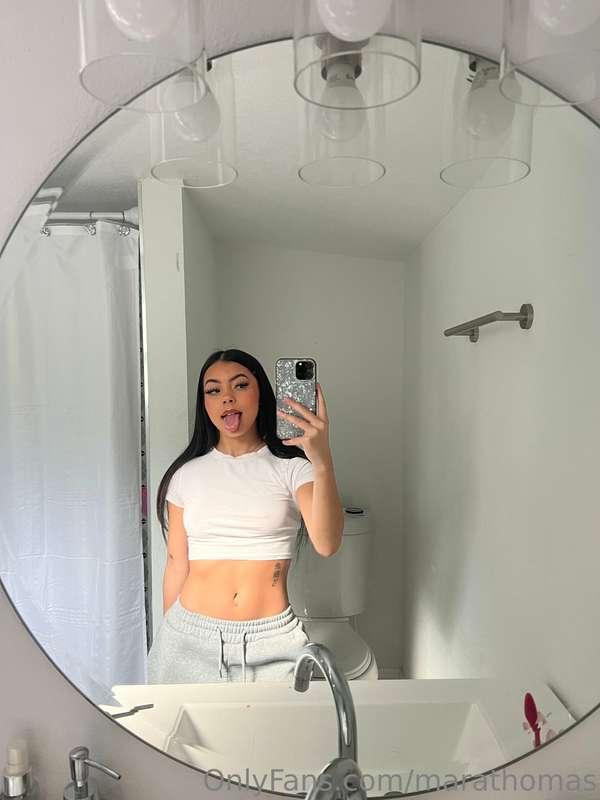 is there a reason why my titties arent getting sucked on rig..