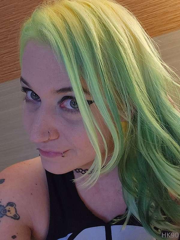 I'm your pot of gold 💛💚