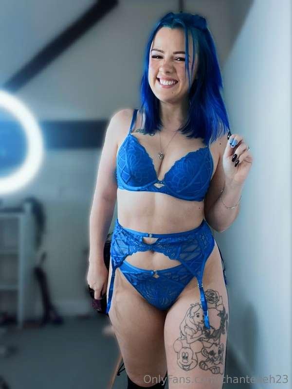Happy this morning because its another content day!! 💙