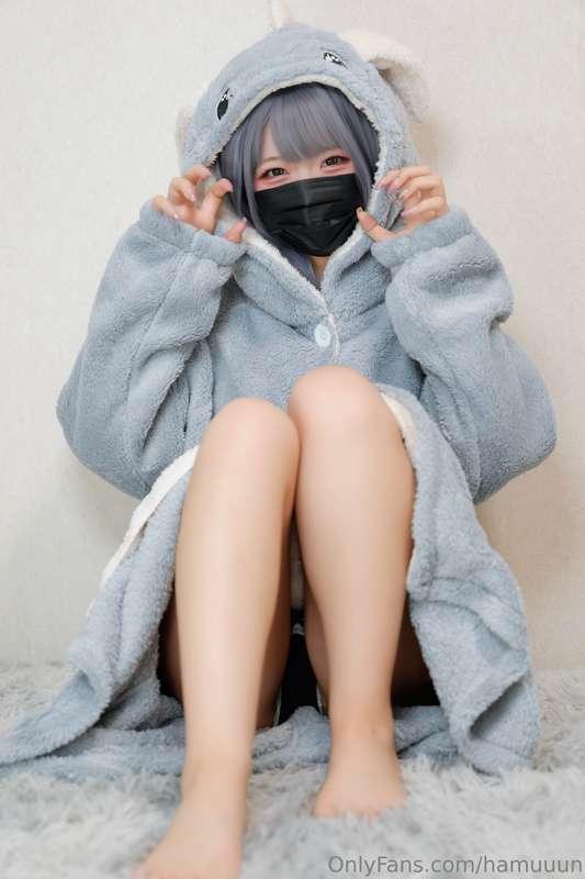 Having a private moment with a wand vibrator💕Fluffy loungewe..