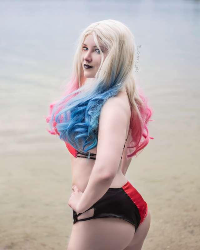 Harley [Swimsuit]