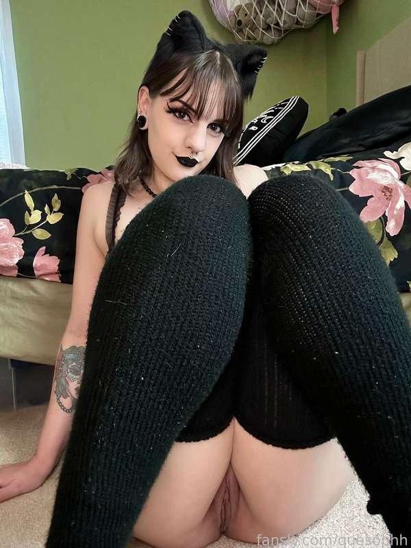 hehehe 🐈‍⬛🖤