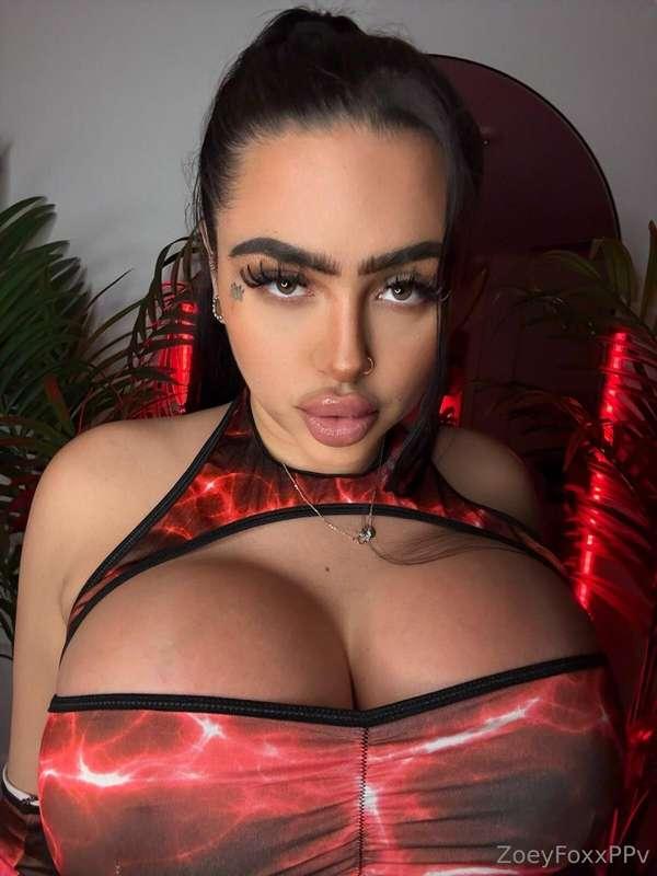 Cant help but to get naughty 👅