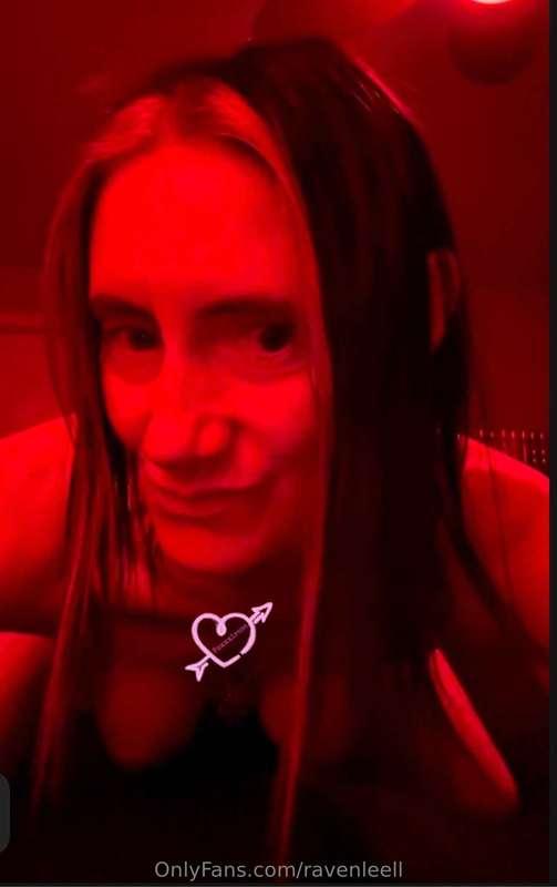 💖She is a pierced, tatted, alt girl, vixen, and size queen a..