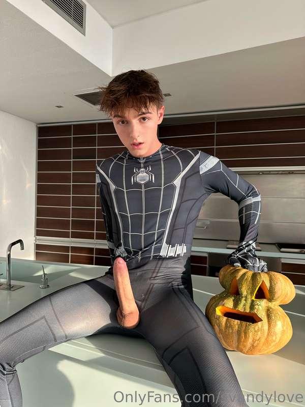 It’s autumn season 😈 means the pumpkin 🎃 needs to get fucked..