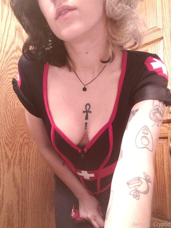 🍒🍑💉