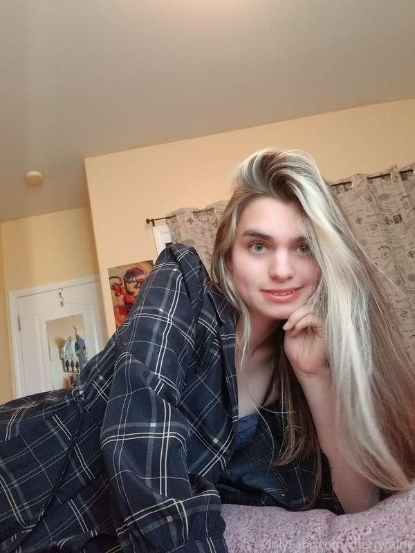 Am I model material??💕 I hope you like my sexy outfit 😘 I'm ..