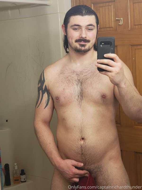 All clean and ready to get dirty😘