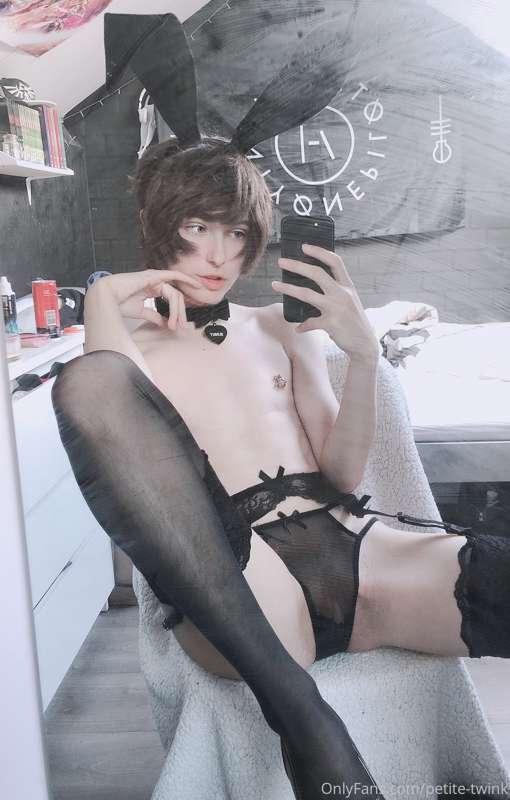 petite-twink main image