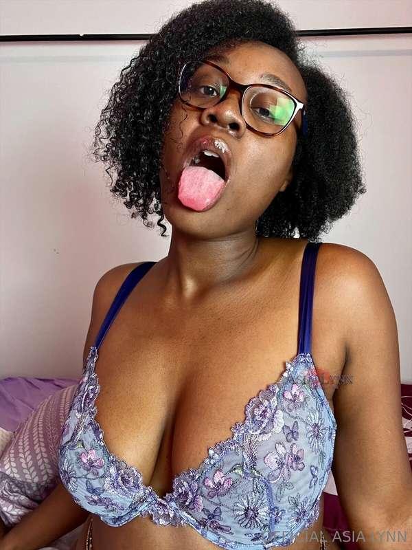 you need me? 💜@xasialynnx 
