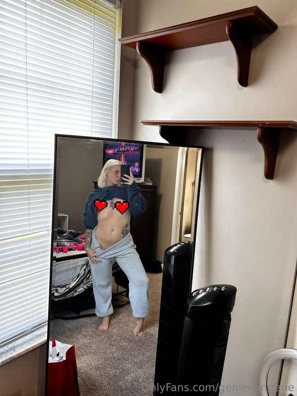 Titty fuck me Tuesday brings you this pack