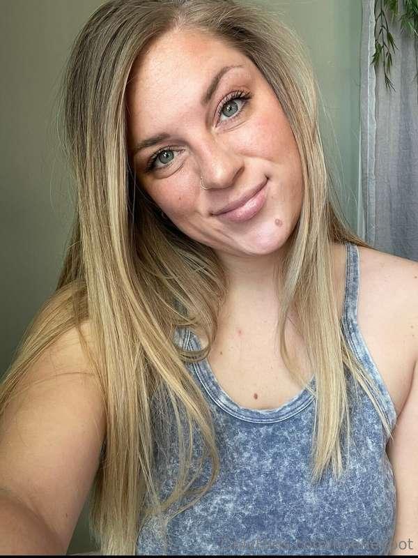 I’m curious.. 🧐 ✨For future posts.. Which do you prefer?? 🙈