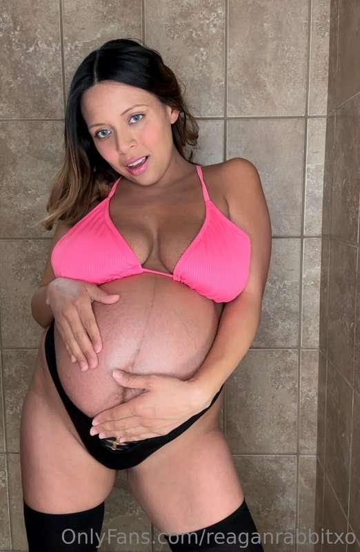 Three bangin' pics from today plus a little something extra!..