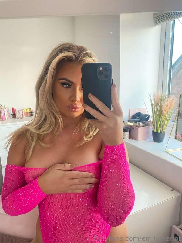 Let’s have some fun in DMs 😏