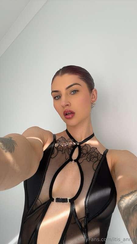 🎉 Feeling fierce in this sexy black one-piece! 🖤✨ Join me fo..