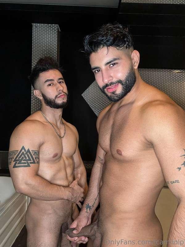 Un besito de parte de nosotros.  We send you a kiss.