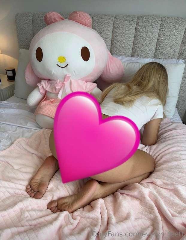 What I post on my monthly only fans no PPV