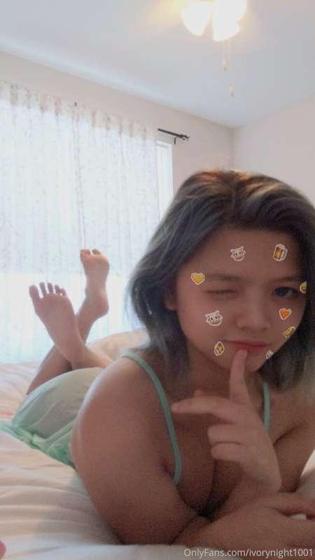 cum chat with me pretty pls 🥹