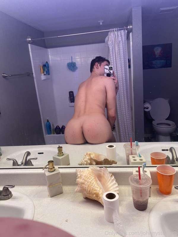 Some more booty appreciation posts 🍑 love my fans 😍 as seen ..