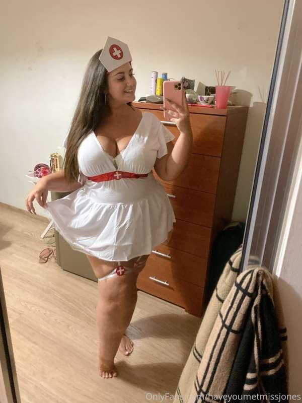 Nurse Jones to the rescue! 🤣🤣😌🙊👩🏽‍⚕️ Who’s ready to see a pr..