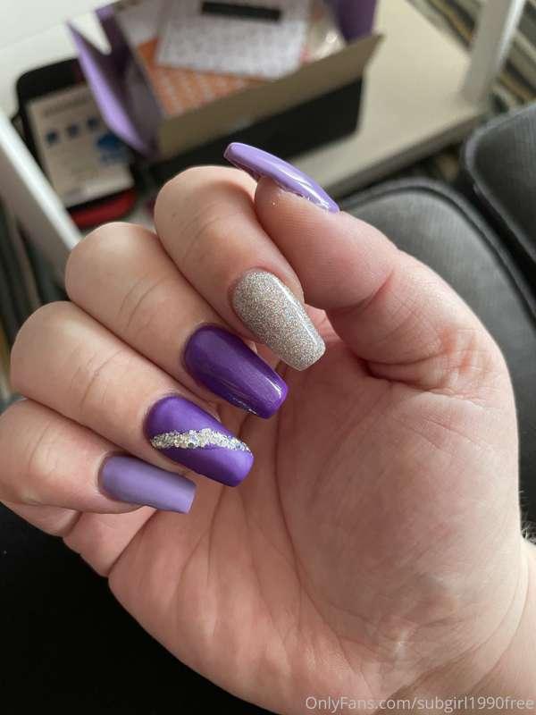 An awesome subscriber paid for me to get my nails done. Than..