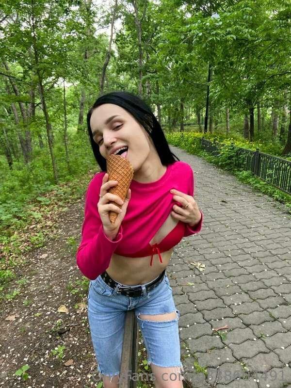 I need more ice cream😇