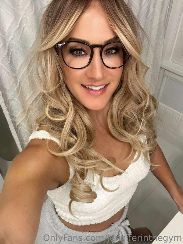 I’m not medium hot; I’m extra spicy.🥵🔥