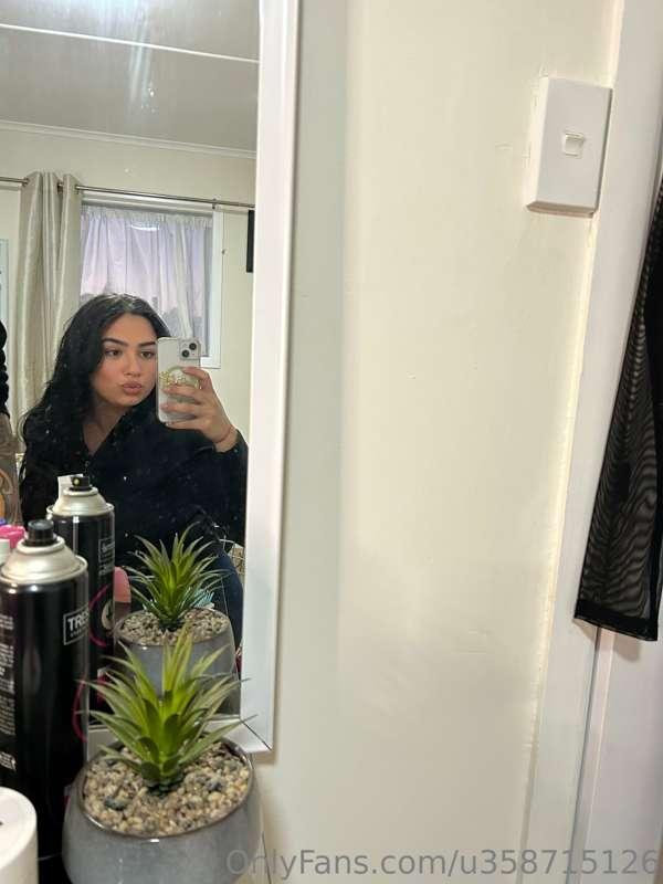 Mirror selfies until I die. Dm me for some more mirror selfi..