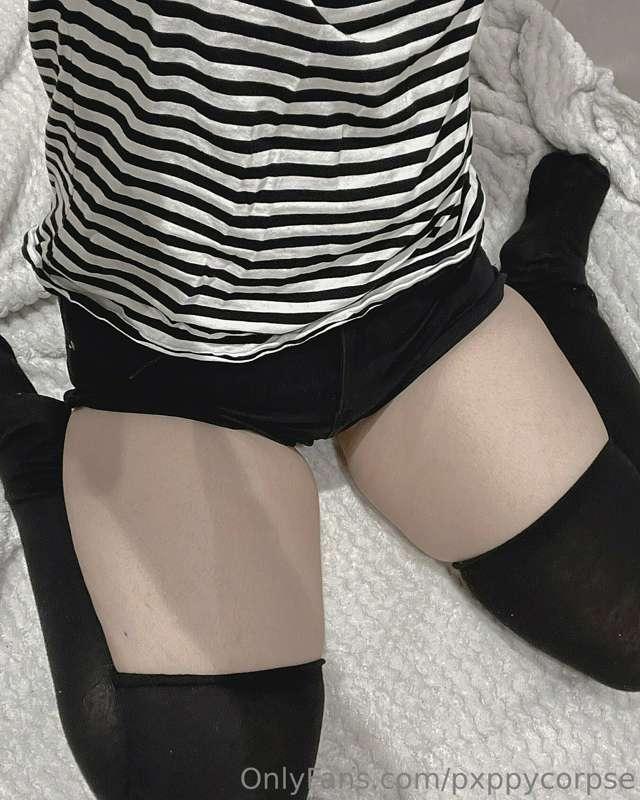 feeling very needy for your touch <3
more of these pictures ..