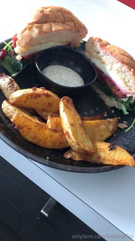 smilingcici image #7