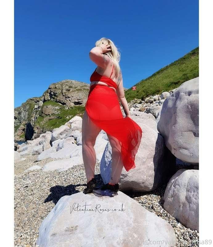 Few cheeky beach pics 💋💋 I miss the place already ❤️