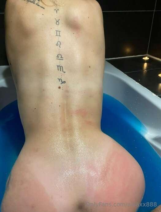 Beau tatouage n'est ce pas ?🤪🤪