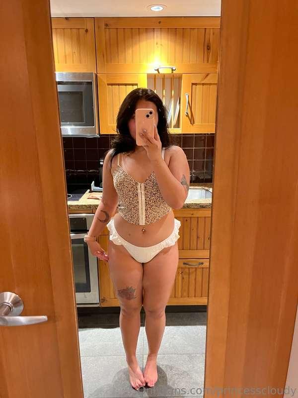 Got a sweet Asian chick she go low mane