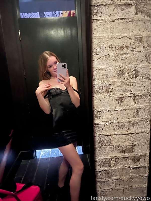 fuck me in the change room?🤭
sub to see the nude version😋

#fyp