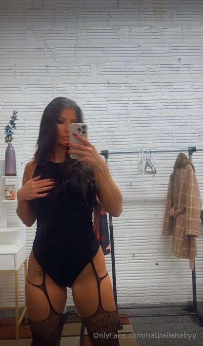 would you keep eye contact or look lower? 👀