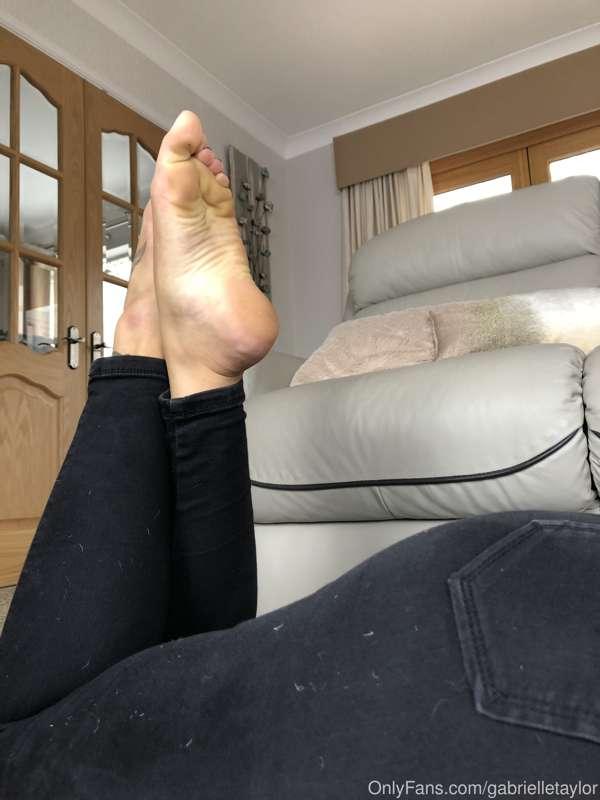 And lower... 😍🦶