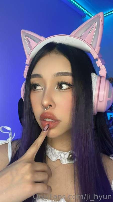 I don't know what game play today?