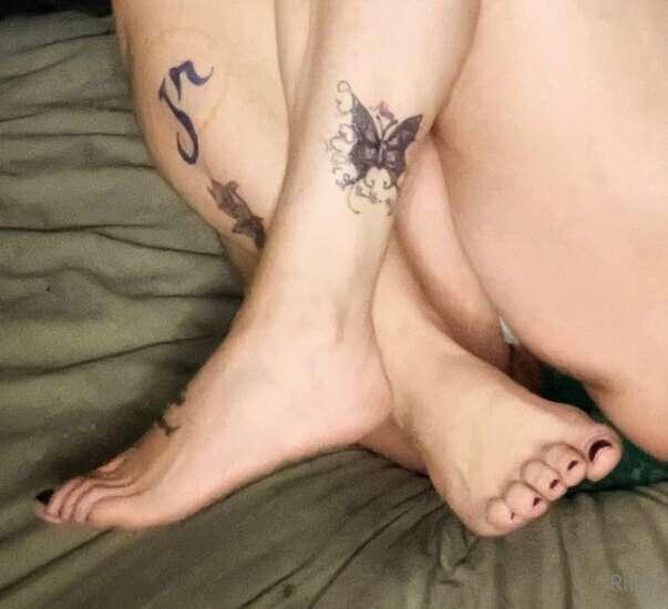 F👣T FeTiSh ?? 
Dm for customs 😘