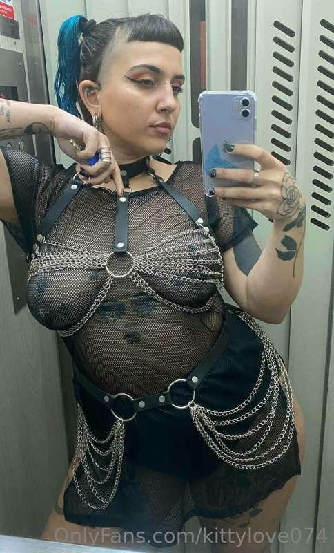 @luckymadonna 
FREE SUBSCRIPTION 👅💦
Cute and spicy 🌶️ 
Slutt..