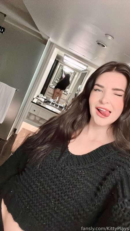 kittyplays image #4