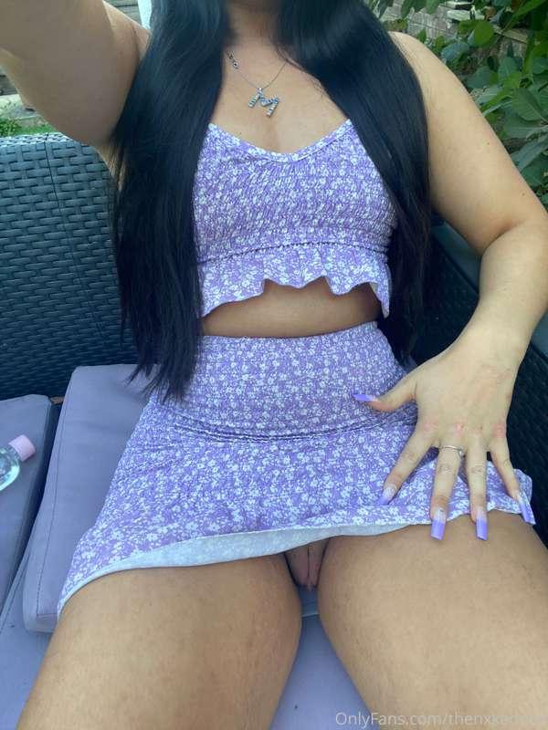 Caught you looking up my skirt 😏