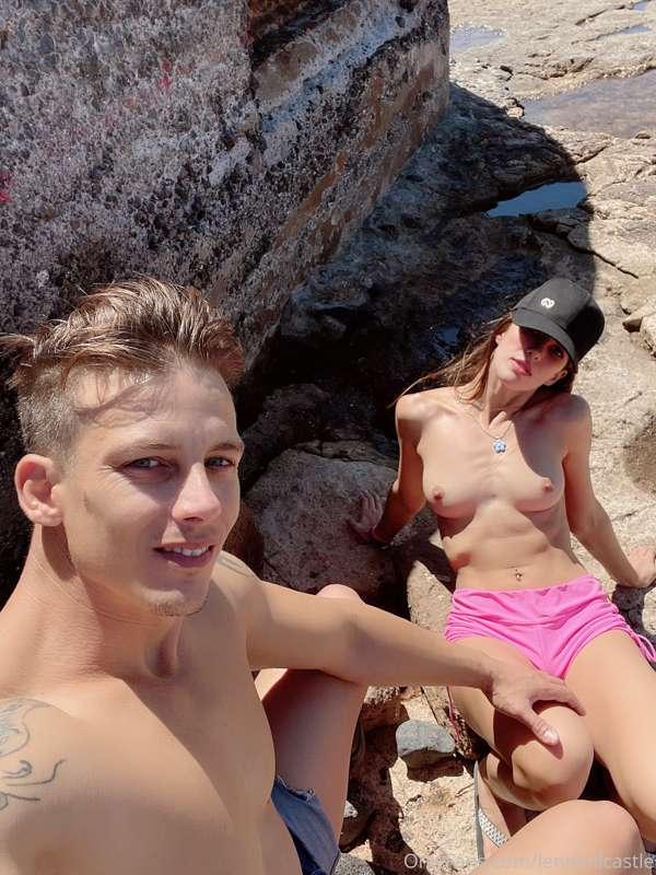 Morbo playa💗✨
Beach games…💚☀️