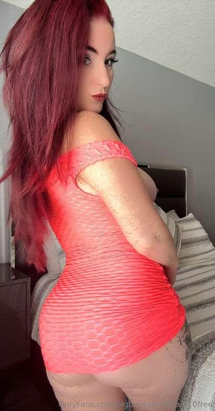 Would you be my Santa and empty that heavy sack on me?😈💦
