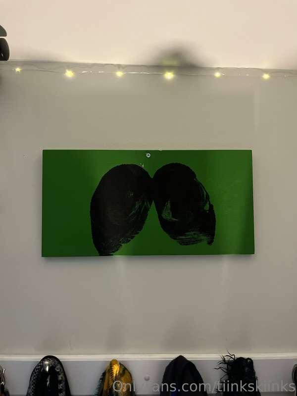 Who wants some custom ass art?