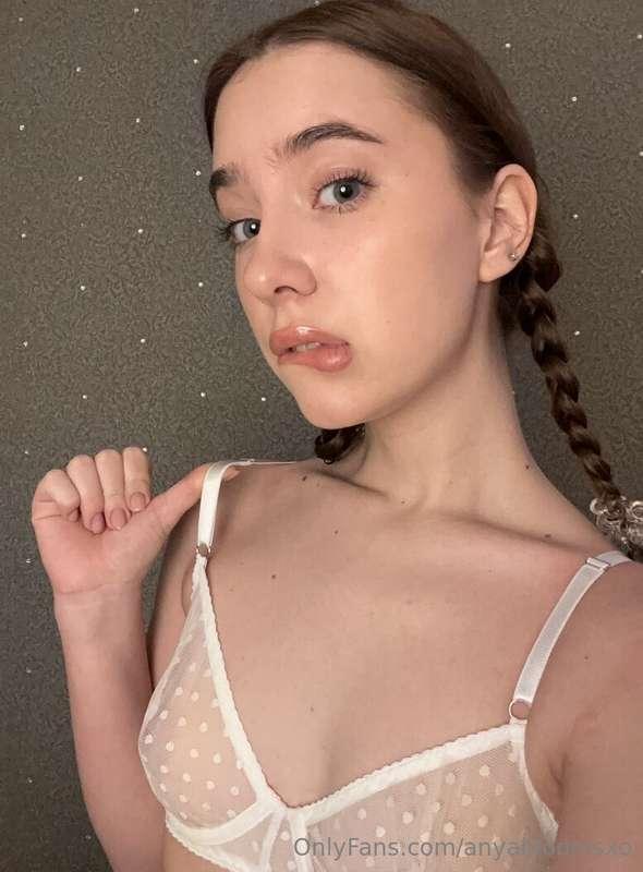 ## CUTE SLUT @jennifer_jennie@jennifer_jennie TENDER PUSSY B..
